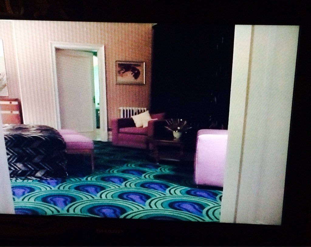 erika_ess's tweet photo. Is it wrong that what I think about while watching #TheShining is the decor? #retro #patterncarpet  @colinjustin https://t.co/3S2QgmUZbx