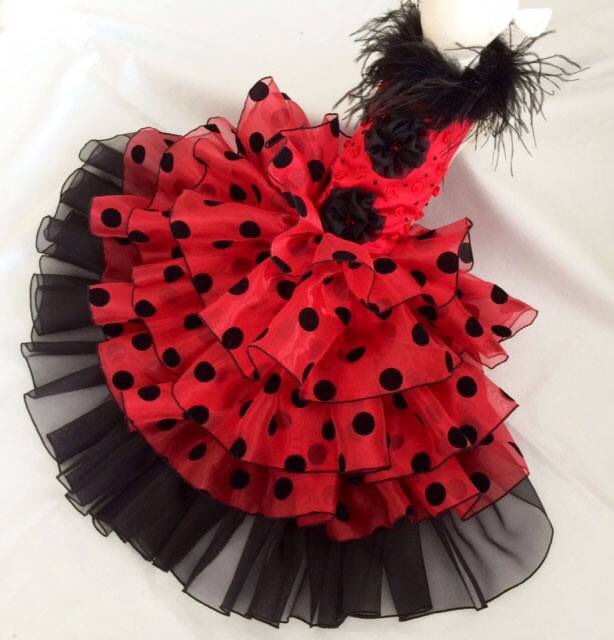 Yorkie #fashionistas check out Belle Diva Couture for your next #formalgown or #partydress