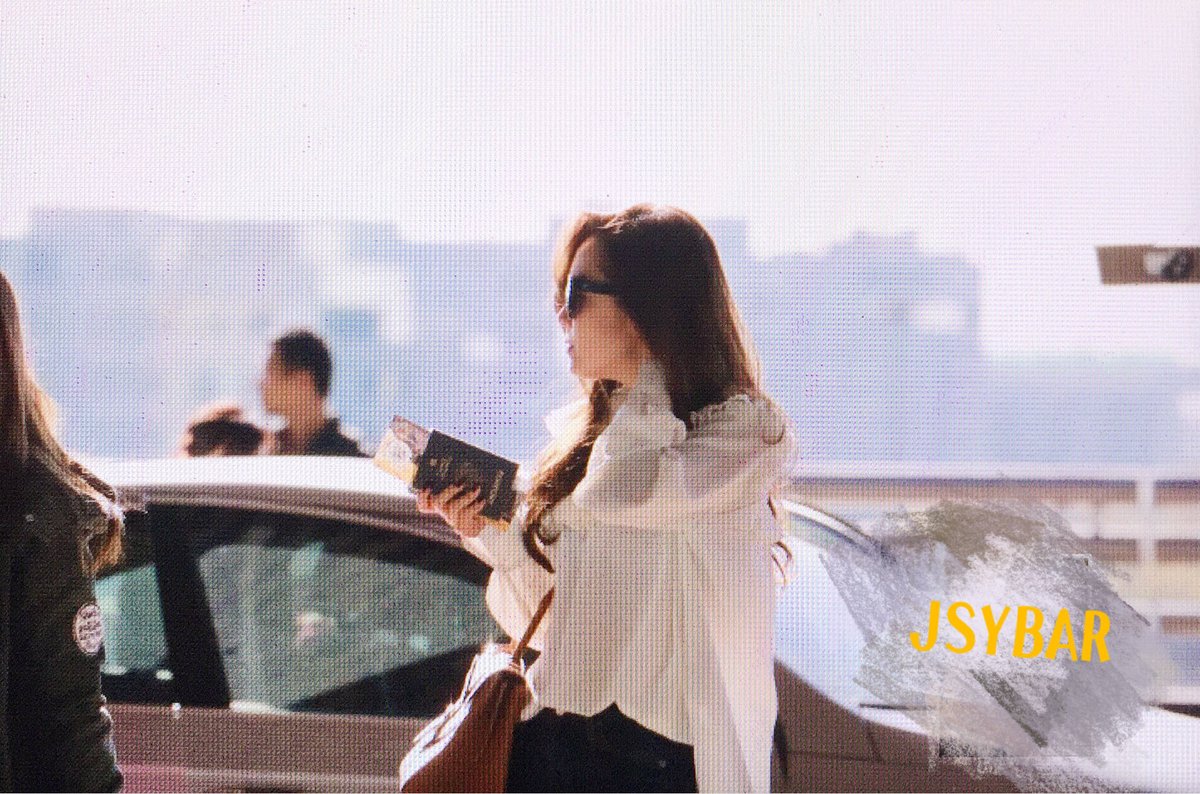 [PIC][31-10-2015]Jessica trở về Hàn Quốc vào trưa nay CSnOPV2WoAAzUmt