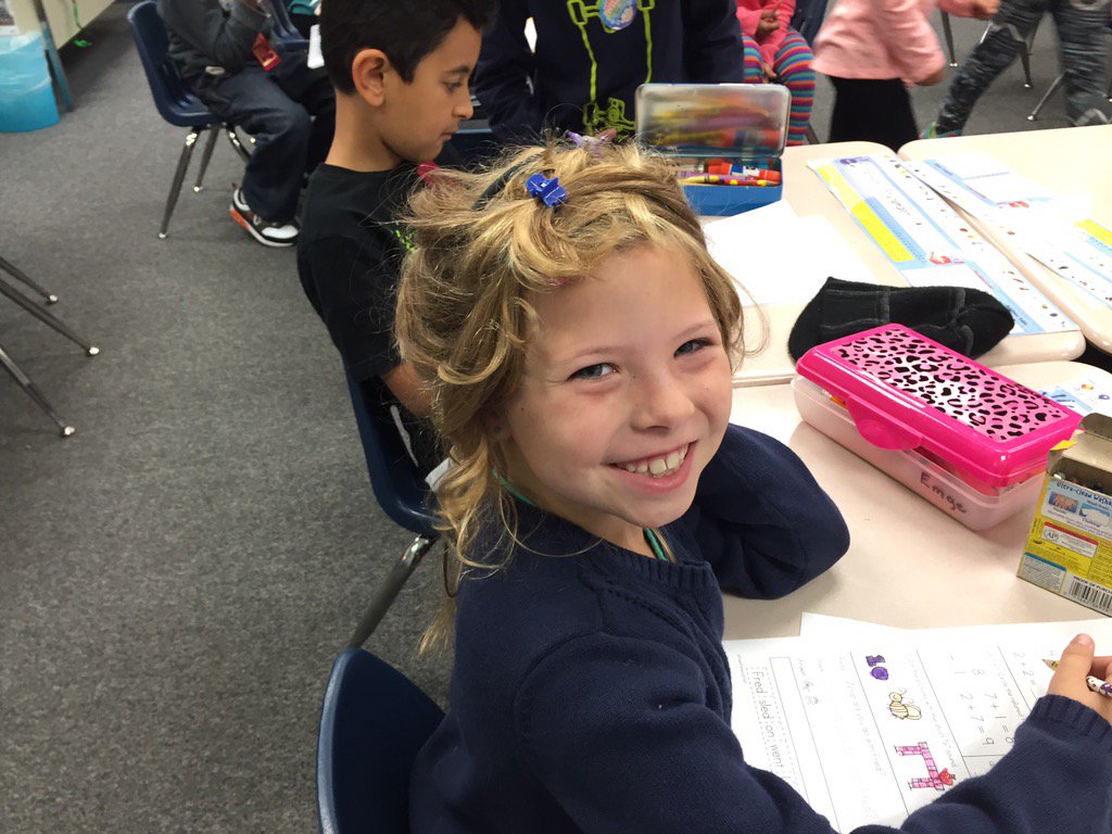 LakeviewSSI's tweet photo. Crazy hair day earlier this week!!! https://t.co/ymKRQhofZc