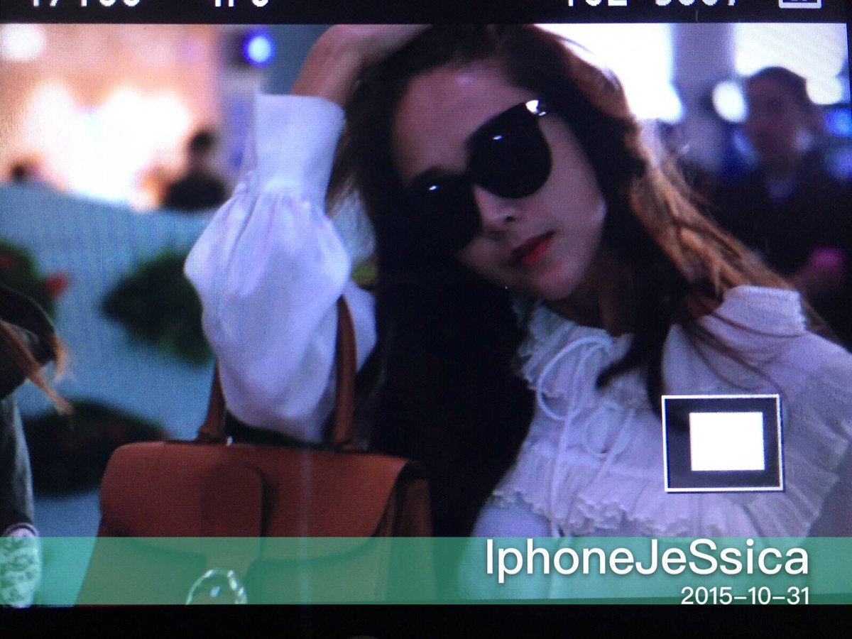 [PIC][31-10-2015]Jessica trở về Hàn Quốc vào trưa nay CSnQQPNUYAEZKPL