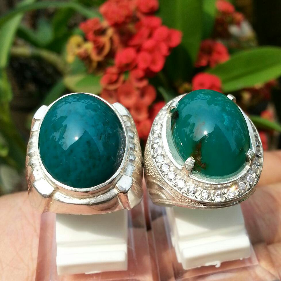 Bacan doko licin plong ring perak. Yg kiri 1500 yg kanan 1400. <a href="/mallakik/">mallakik.com</a> @jmsweet_gems <a href="/GemsReview/">Gemstone Review</a> @PecintaBatu