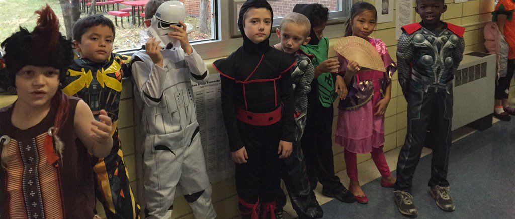 MsStalter's tweet image. Parade over, ready to eat! Great party!