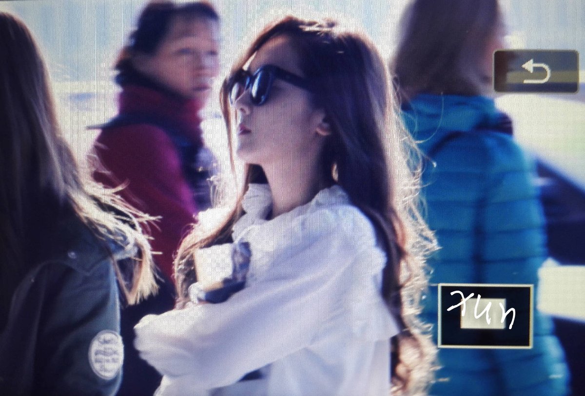 [PIC][31-10-2015]Jessica trở về Hàn Quốc vào trưa nay CSnVDw2UYAEXFXx