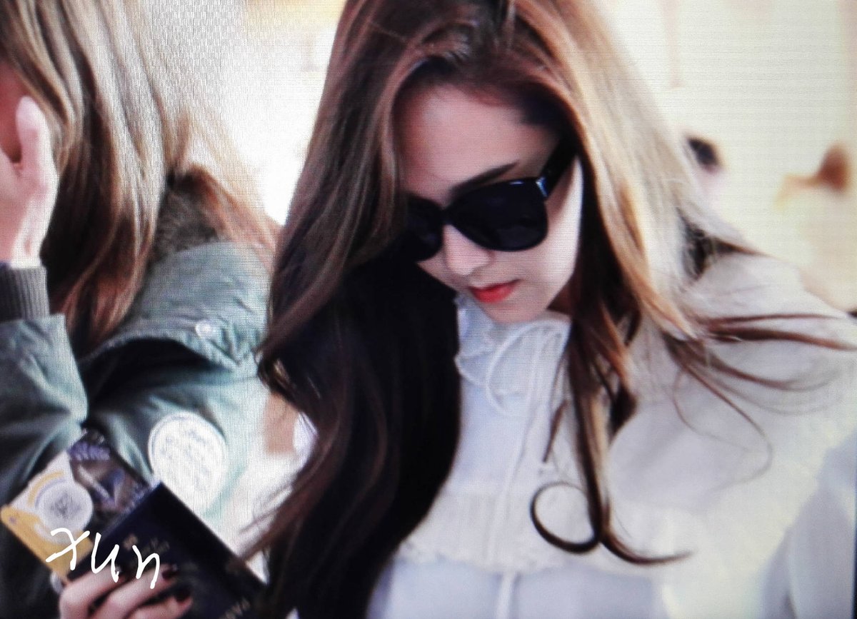 [PIC][31-10-2015]Jessica trở về Hàn Quốc vào trưa nay CSnVMuYVAAEhVJj