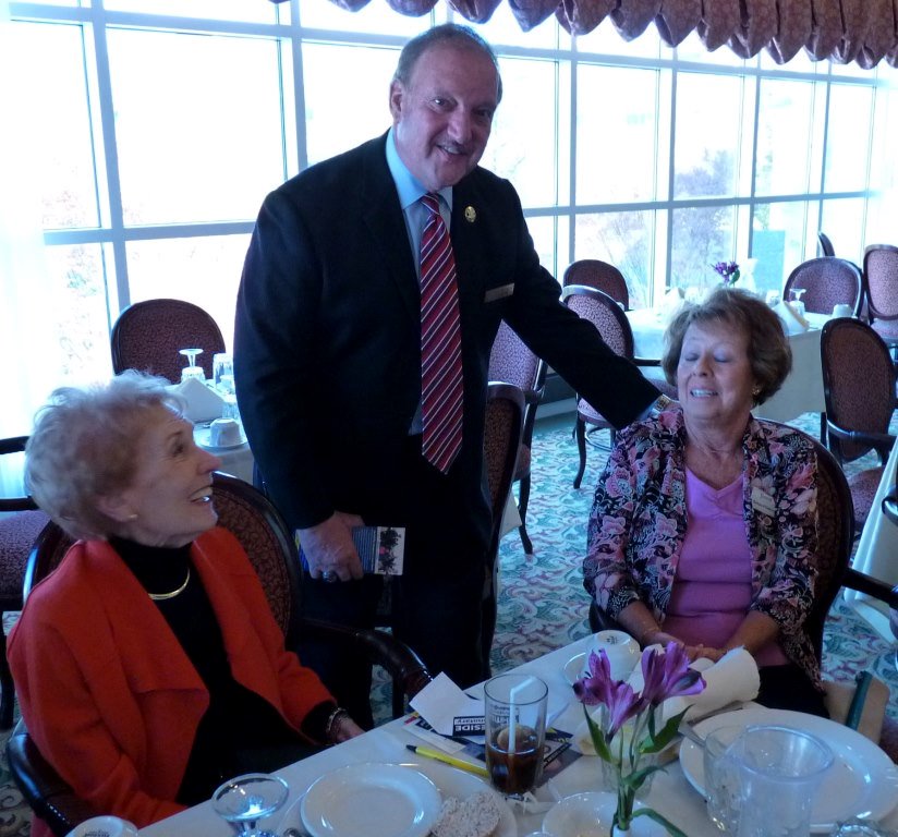 sheriffbono's tweet photo. Stopped by #Shannondell at Valley Forge to speak to residents about the Sheriff's Office and my campaign. https://t.co/J41giBEdZe
