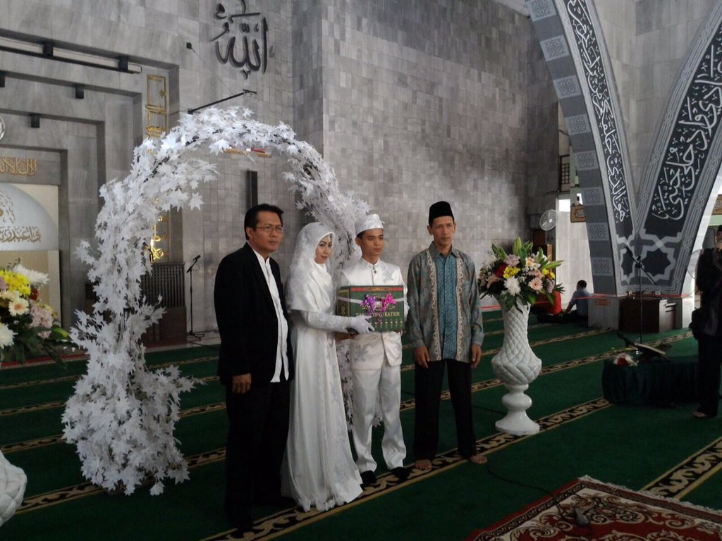 CARD10FKUA's tweet photo. Selamat Ghozi N. isral ,S.Ked &amp; Husnul Khotiman,S.Ked | CARDIO berbahagia❤️❤️ @husnulkhotimah9 https://t.co/I6GKQkvufg