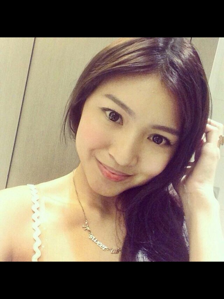 KSntrv's tweet photo. happybirthday! 💖😘🎈🎁🎉 nadine lustre 👸💝👑 
#LionessNadineTurns22 @hello_bangsie https://t.co/SZsFtyudj6