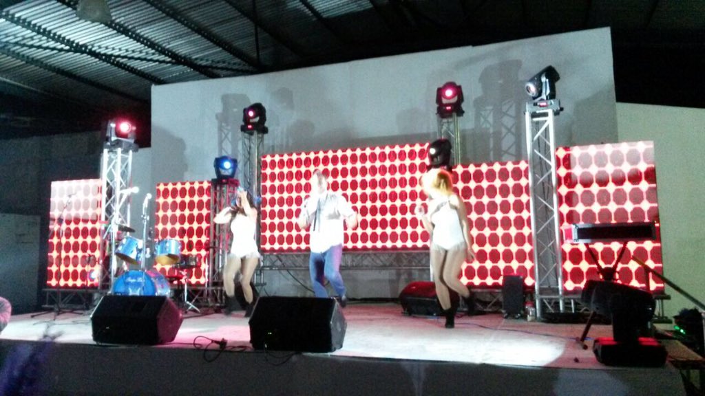 weventos_ve's tweet photo. bailarinas y show para tu hora loca. animación para tu evento https://t.co/qALZ4nj55W