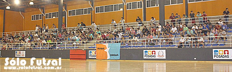 solofutsal's tweet photo. Día clave en el #ArgAPosadas2015. Desde las 22, POS-CTES. Antes, MZA-USH. Noche imperdible la de hoy en el Gehrmann. https://t.co/NVwbz6VJV3