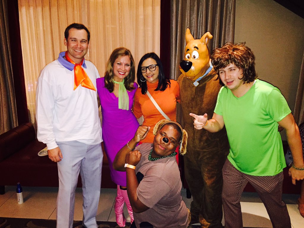 GregMeriwether's tweet photo. Scoooooooby doo #LBRhalloween @wbpictures https://t.co/TTfeoqQTeJ