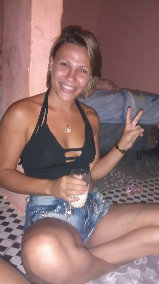 PrincesaLiily's tweet photo. Mal pelo morrão✌🍷 https://t.co/Ia6Bs5J1fM