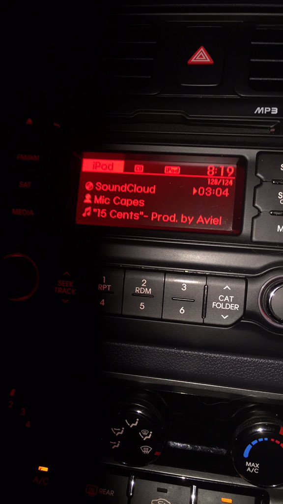 TheDopestMatrix's tweet photo. #PDX music I'm listening to right now #fuckwithem @ReignPRO @Wizeguy3 @MicCapes_Music @AvielBenYamin https://t.co/ZkGpqvRdrk