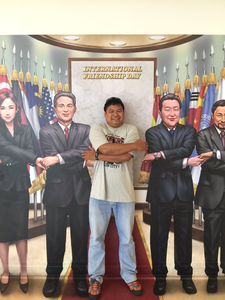 tri333's tweet photo. มาร่วมประกาศเอกราชประเทศสิงคโปร์ ที่ Singapore Discovery Center เจ้าหน้าที่บอกว่าถ้ามาเกาะนี้ควรจะมาเป็นสถานที่แรก:) https://t.co/u0V9mPcL8u