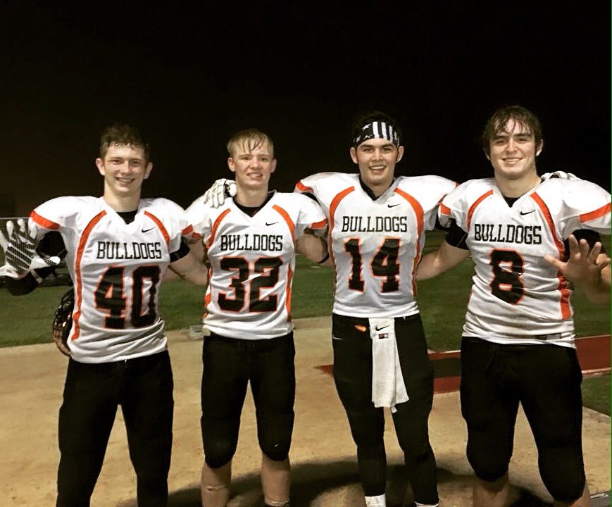 hestonvoll7's tweet photo. 5 District Championships in a row!#drovefor5 https://t.co/8trFslxqaF