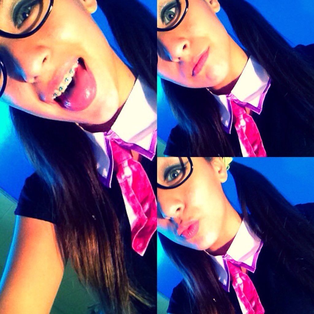 omg_adriana14's tweet photo. #nerdpic https://t.co/XwObiR1CTs