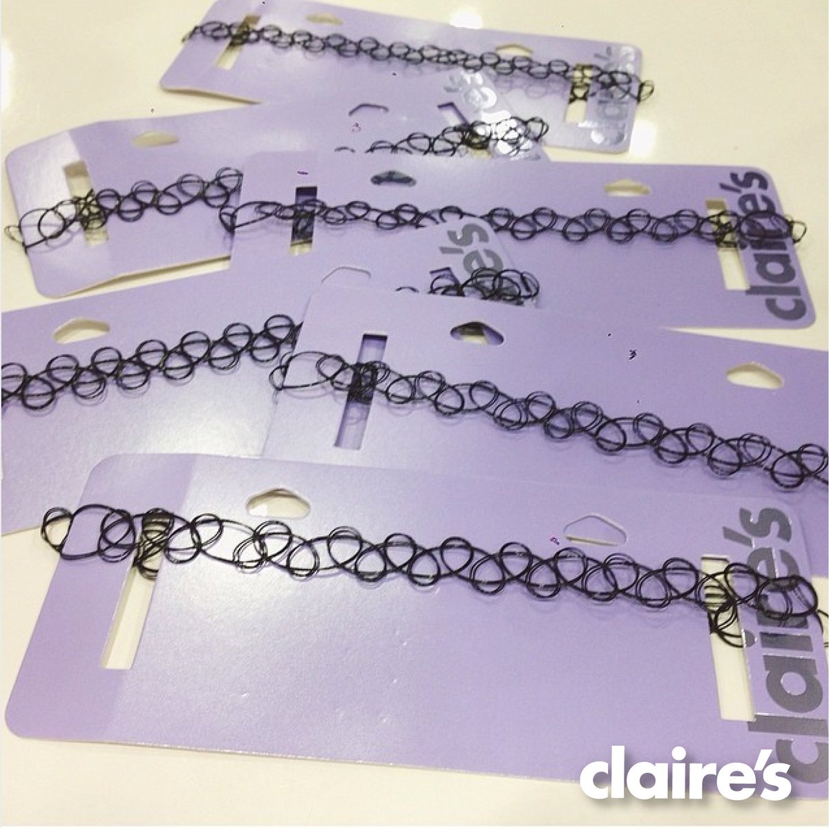 ¡Las últimas tendencias las encuentras en #Claires! #Chokers https://t.co/4AkBzorfLD