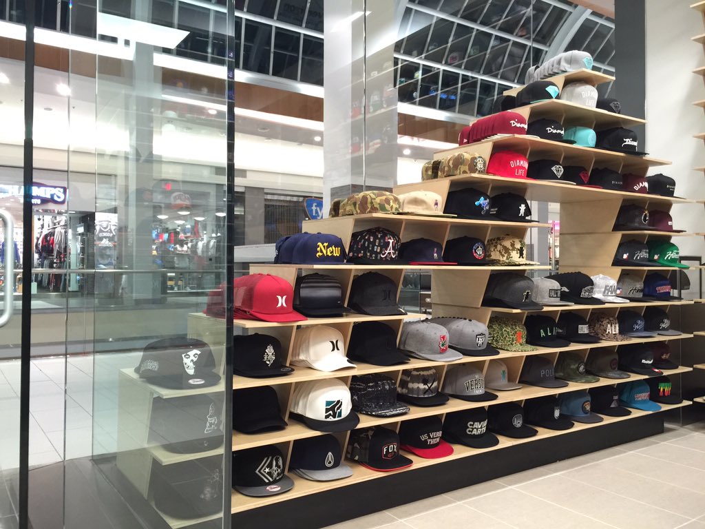 hat store in the mall