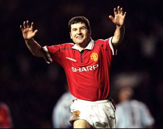 Happy 50th Birthday    to Denis Irwin  7 PL titles 3 FA cup 1 League cup 1 Champions League 1 CWC 