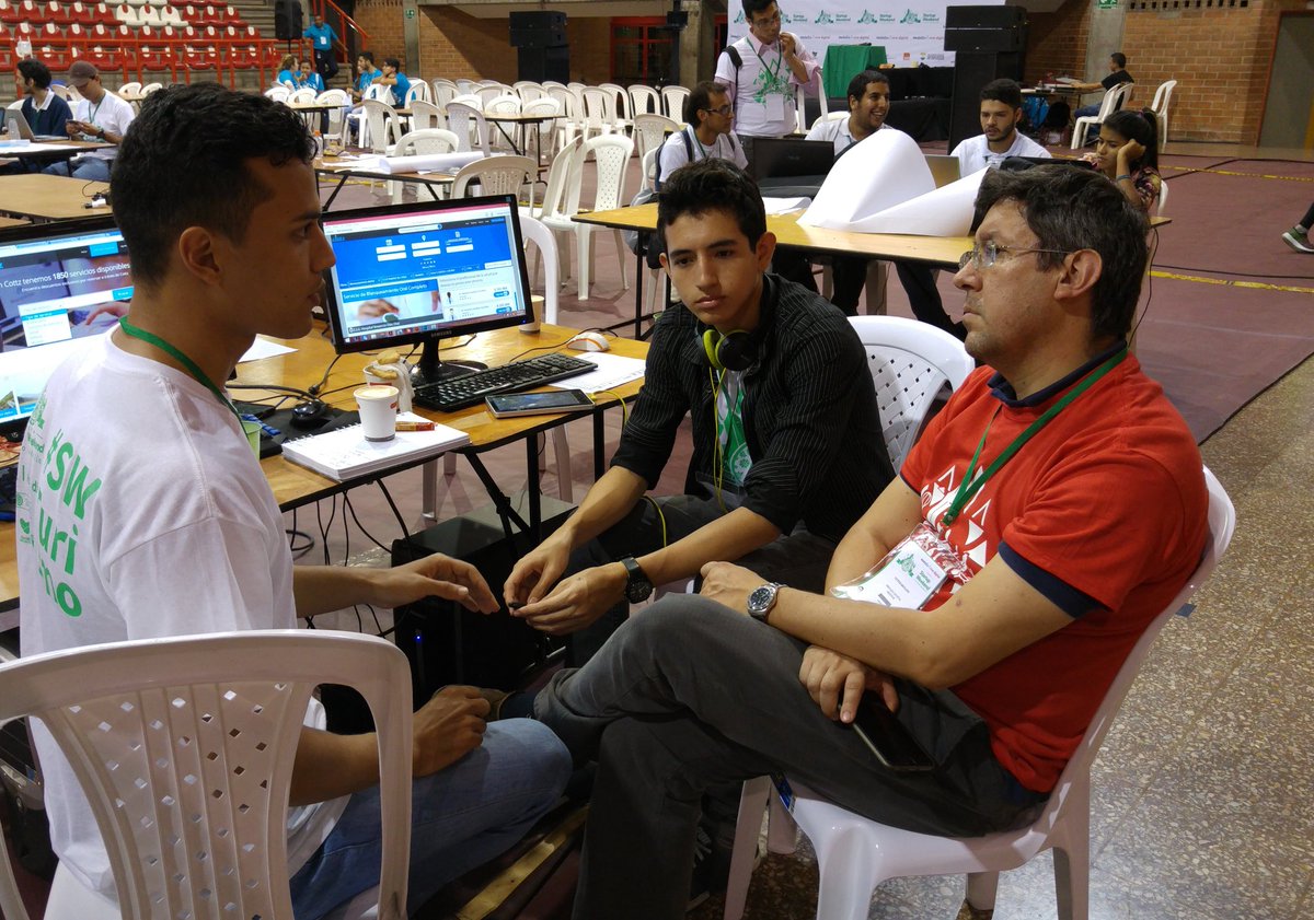 luis_fades's tweet photo. Coaching #SWTurismo https://t.co/7bseOxYVpp