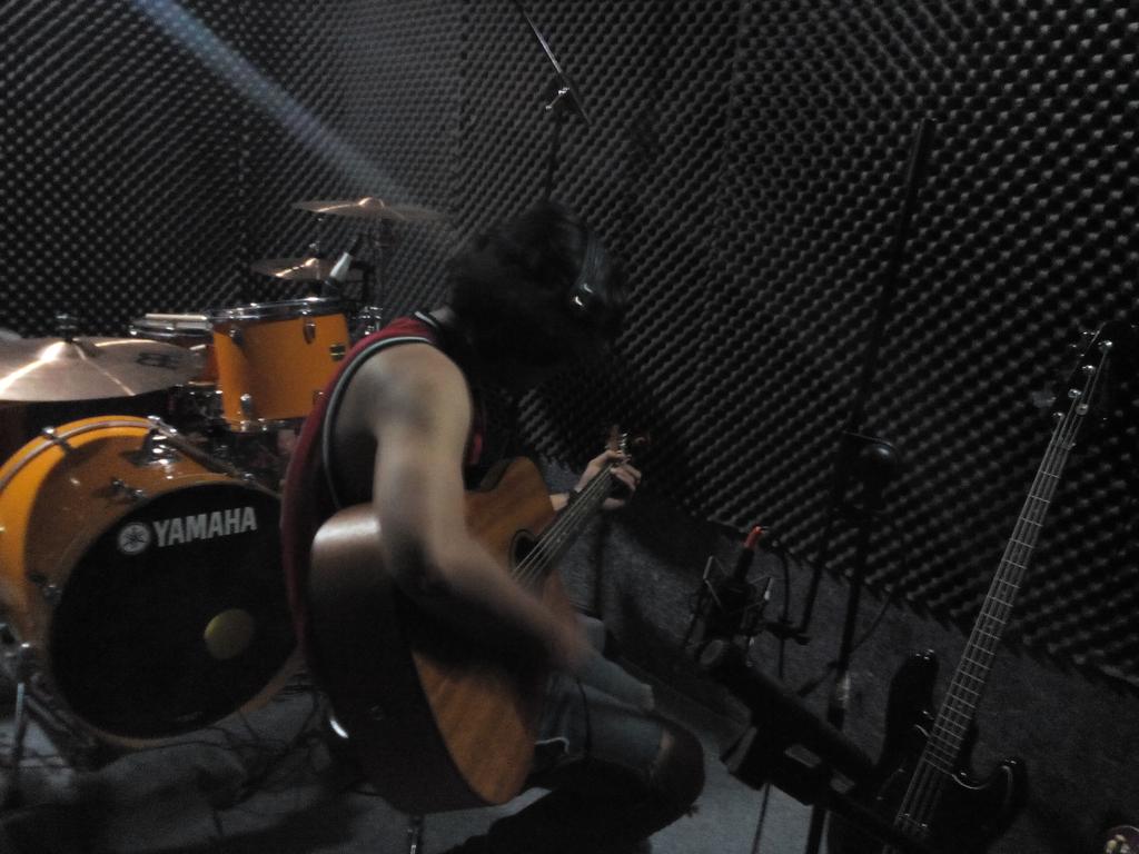 sukat_official's tweet photo. Bagian pertama, uwa sony udah mulai tracking🎸 https://t.co/52Zv83klF4