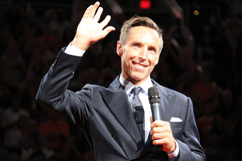 Suns's tweet photo. .@SteveNash thanks the best fans in the @NBA, you guys and gals, during his Ring of Honor speech! #NashROH https://t.co/x9mwJkLfL0