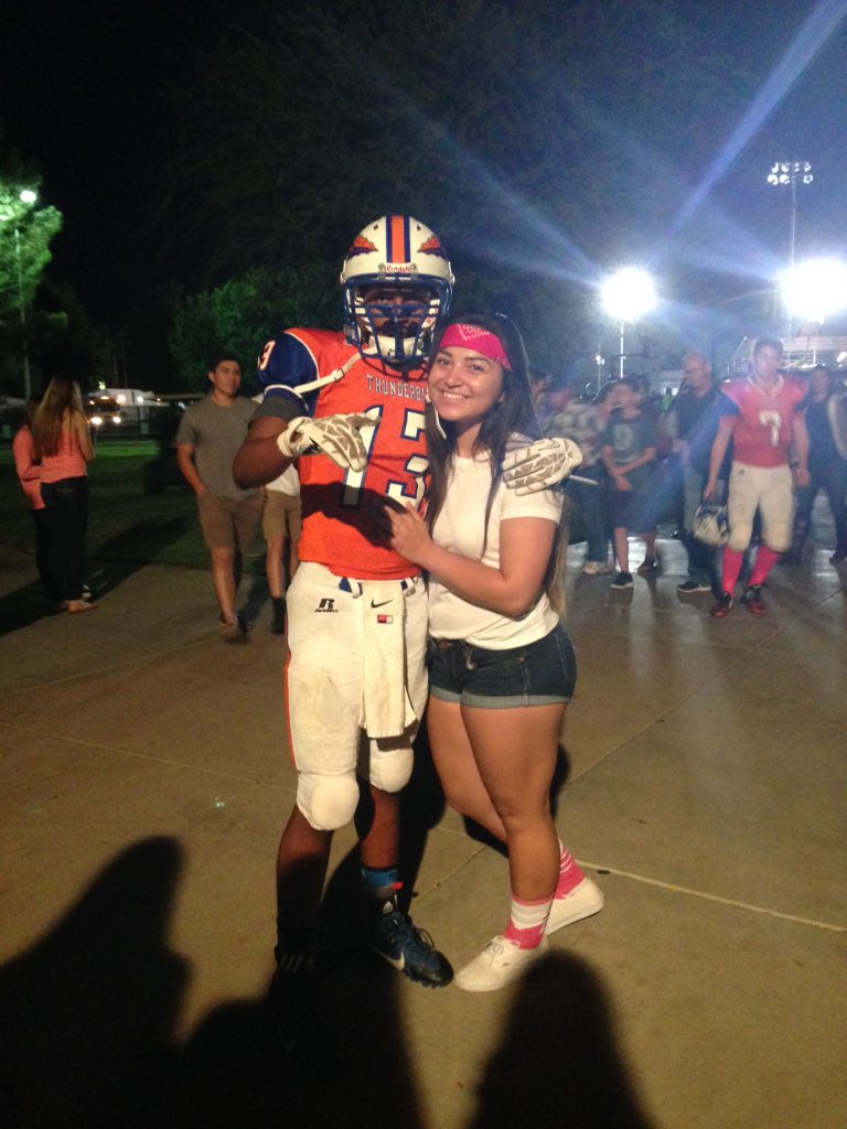 NaughtyCrable's tweet photo. Enjoyed watching him play in the last game of the season🏈💙 #ftQuandy https://t.co/3Va2uwHiBZ