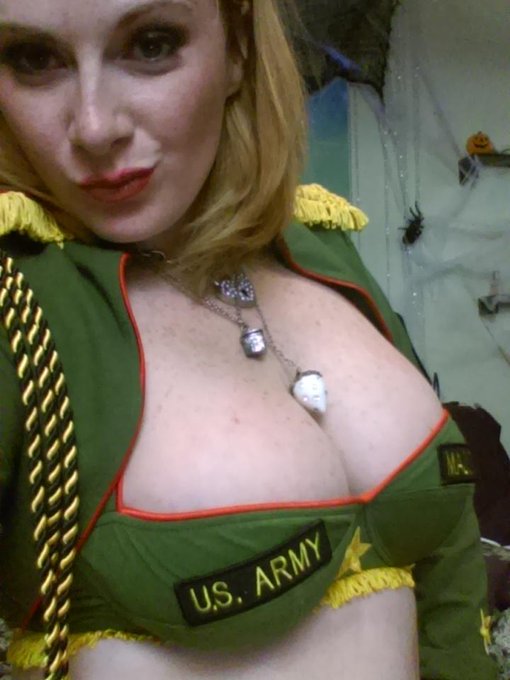 Back online, this time I am majer trouble.. #smhalloween https://t.co/rWMS0vL8Py<a href="/tag/smhalloween"class="tags">#smhalloween</a>