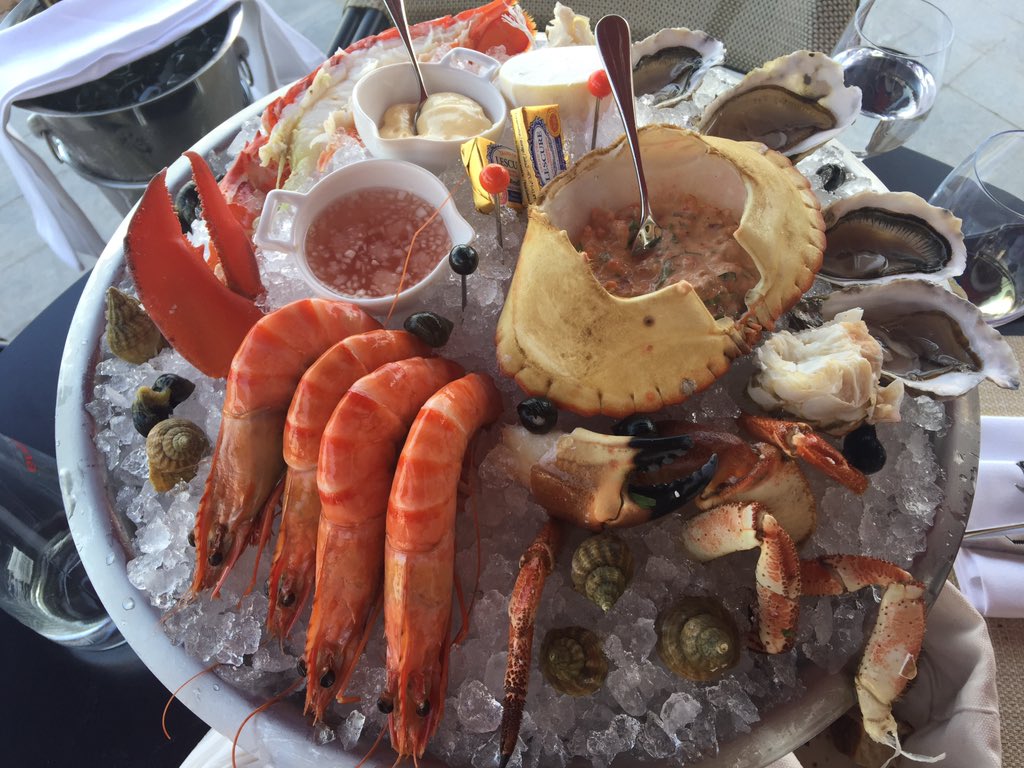 JillEditorTVIP's tweet photo. Seafood-tastic!! #brasserieflo #abudhabi #InAbuDhabi #Saturday https://t.co/wvw85giMMB