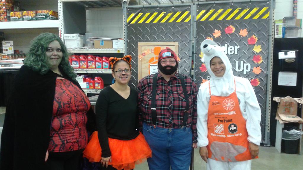 Adonalyn72's tweet photo. Happy Halloween from HD#0946 https://t.co/pzPqgJcUGY