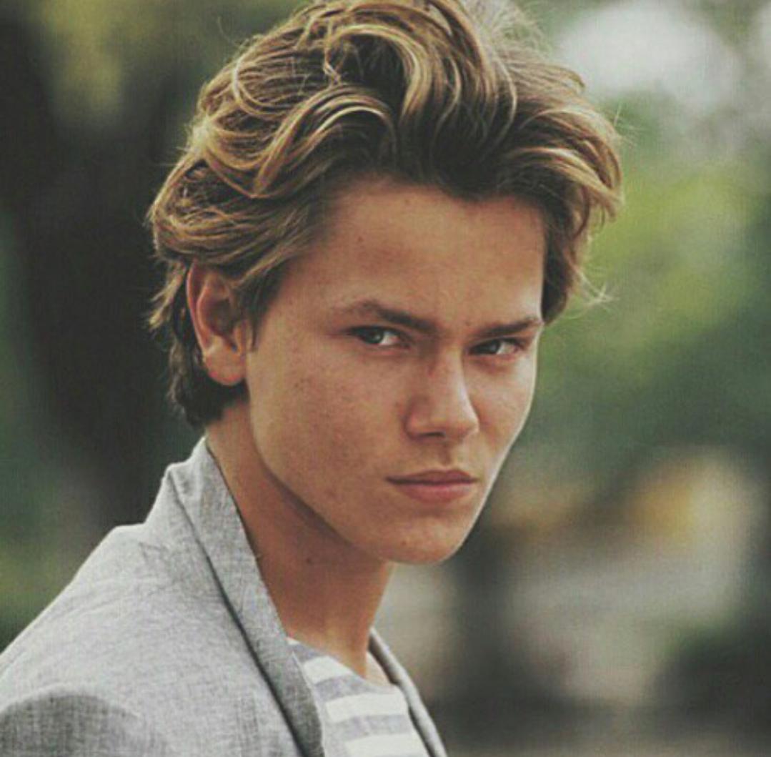 phoenixrivv's tweet photo. Keep the river flowing 《1970-1993》♡ https://t.co/jSaUHWYEGR