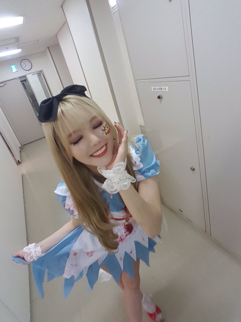 엘리스 분장으로 덕후들 취향저격한 아이돌 | 인스티즈