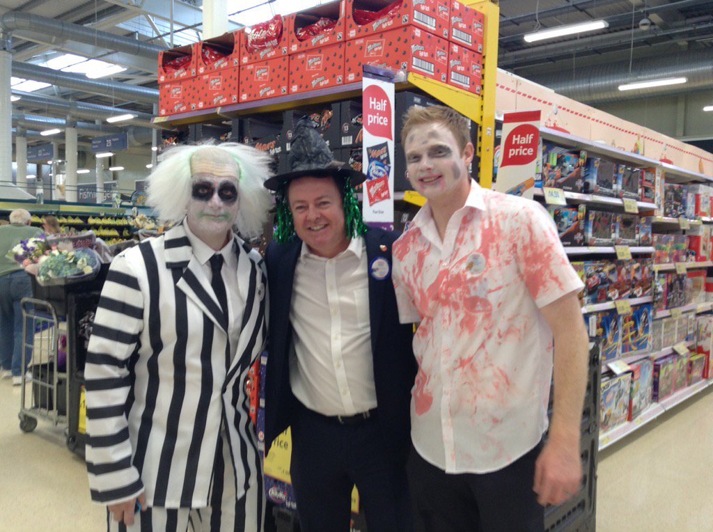 Fun at Helston Store. Happy Halloween @steviegosboy <a href="/windymiller72/">Matthew Mill</a> <a href="/ce64parrott/">Claire Parrott</a> <a href="/Storeview/">Store View</a> <a href="/Em_j_Taylor/">Emily Taylor</a>