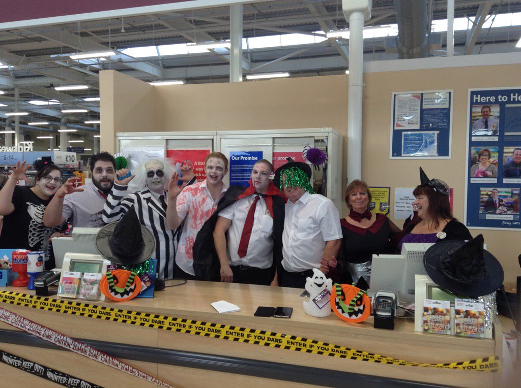 Fun at Helston Happy Halloween @steviegosboy <a href="/Storeview/">Store View</a> <a href="/windymiller72/">Matthew Mill</a> @Tesco_SouthWest <a href="/Em_j_Taylor/">Emily Taylor</a> <a href="/dan_089/">Dan</a>