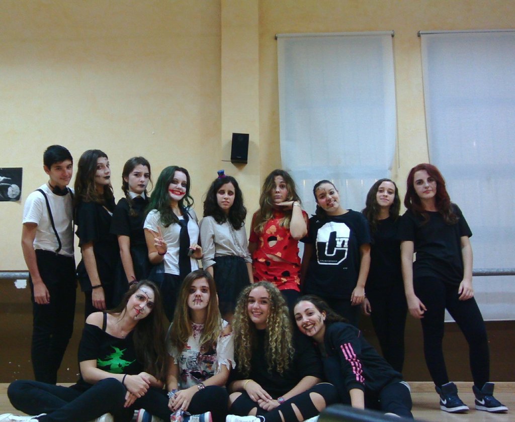 CluudiaMC's tweet photo. Happy Halloween ππΏπ»ππ£π«πͺ #DancingIsFreedom https://t.co/BwurYYPIff