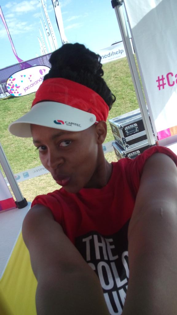 Ntshozi's tweet image. #CapitecColorRun