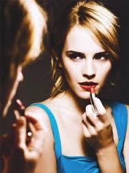 CosmoIndia's tweet photo. How to get ombré lips under 60 seconds! https://t.co/tNY2CLC2Hg https://t.co/djRtyBS3uH