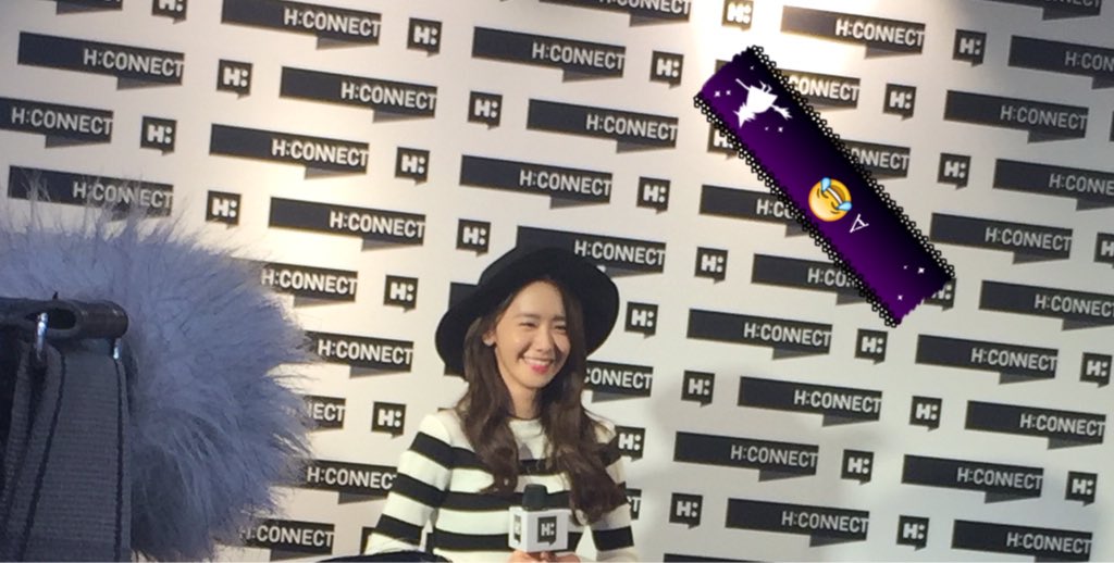 [PIC][31-10-2015]YoonA khởi hành đi Đài Loan để tham dự Fansign cho thương hiệu "H:CONNECT" vào sáng nay CSoXIi0UcAAuUD-
