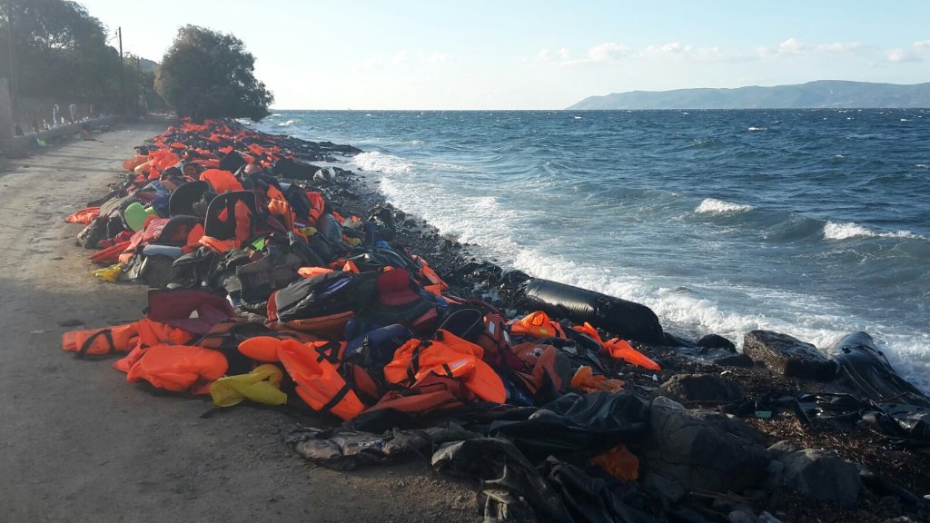 MSF_Sea's tweet photo. Everyday without #safepassage is a day of impending tragedy on the #Mediterranean and #Aegean. https://t.co/lpmX2Q8IQz