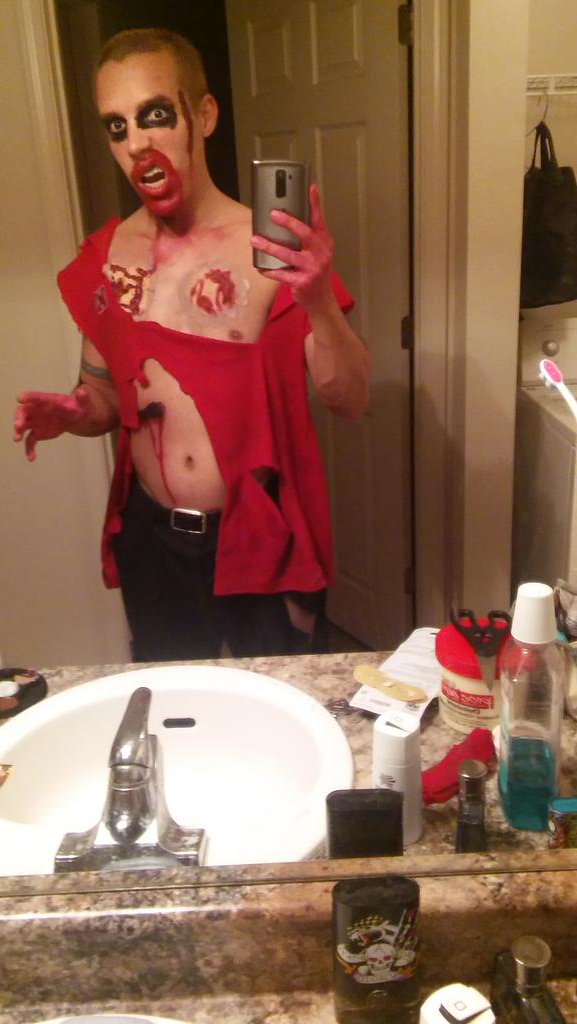 andershade83's tweet image. Happy Halloween everyone