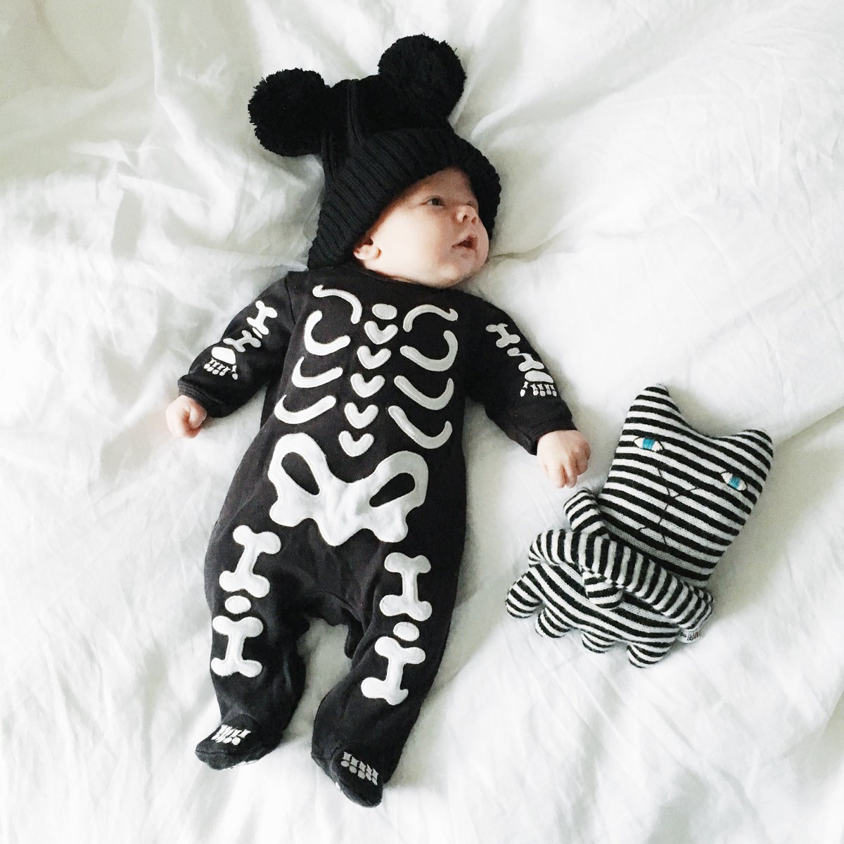 ChalkKidsBlog's tweet photo. Happy #Halloween everyone 🎃👻Have a great #spooky day!! #tinyhalloween https://t.co/Kb9G6cODEQ