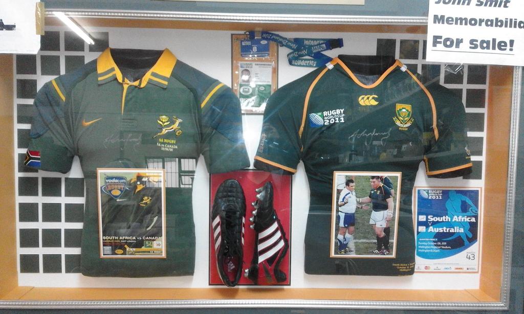 SpringbokMom's tweet photo. @JohnSmit123 some guy in our area is claiming these to be yours.. He hasnt got auth certificate, is it yours? https://t.co/Nr8CKiq4Eb