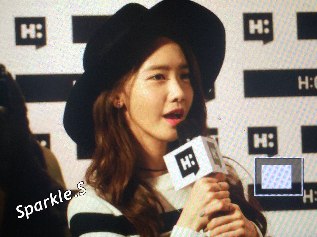 [PIC][31-10-2015]YoonA khởi hành đi Đài Loan để tham dự Fansign cho thương hiệu "H:CONNECT" vào sáng nay CSogCXDUwAAPs6X