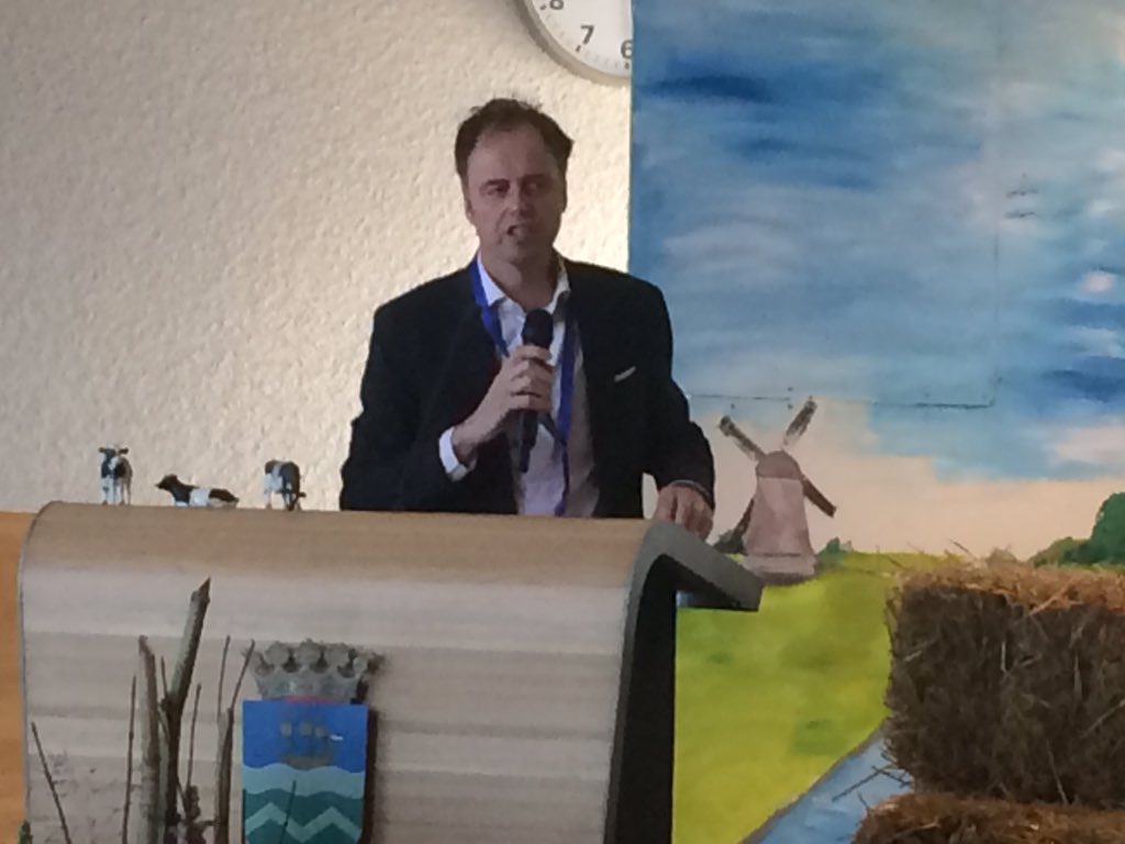 #de24uurvanmd met Adriaan Geuze: stop met denken voor mensen. Laat ze beleven, leren en produceren