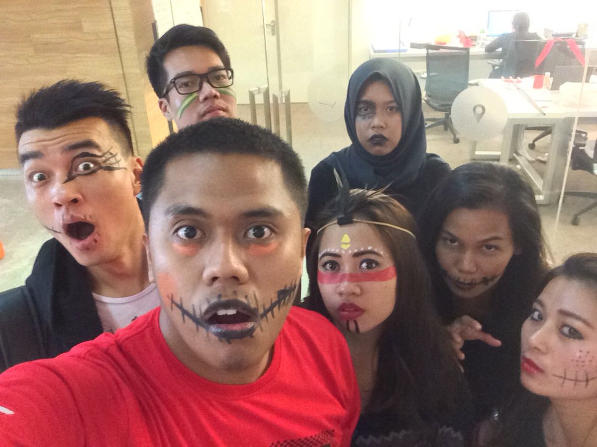 sandiyacob's tweet photo. #EFsmarthalloween #Cteam https://t.co/tHvB9hN0Bc