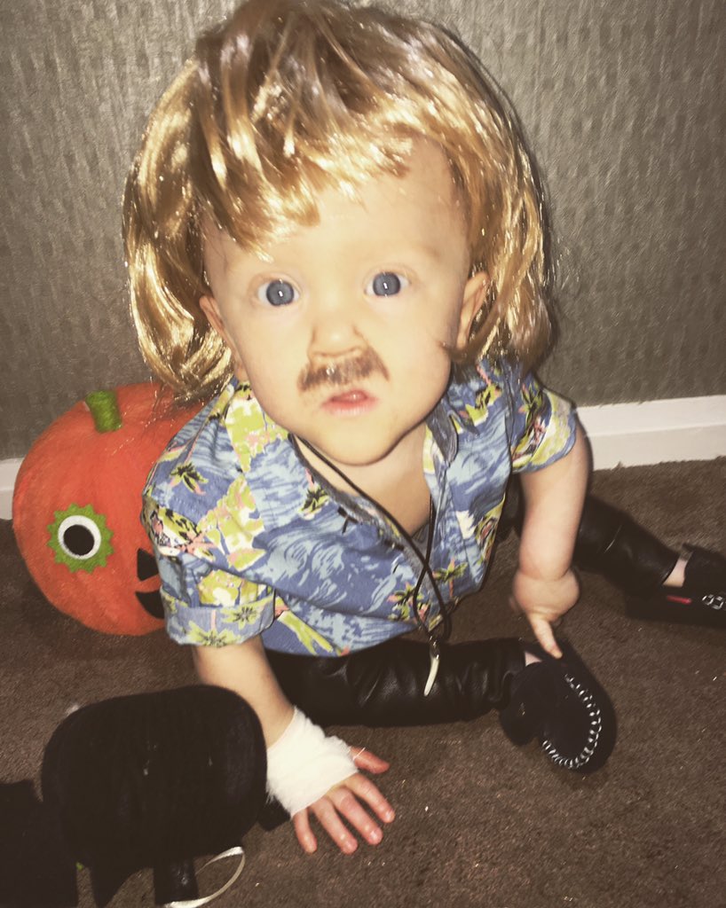 MrsTCasey's tweet photo. @lemontwittor dressed my 15 month as you for Halloween #oossshhh https://t.co/0lXOAz9CpJ