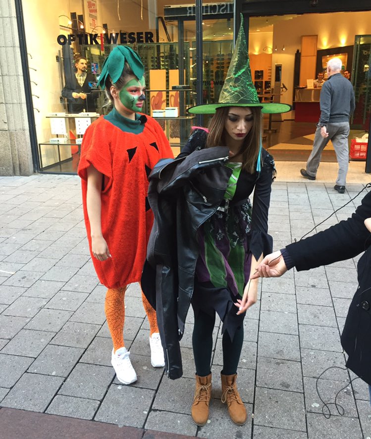 ShirinDavid's tweet photo. Happy Halloween 😂🎃✨

#throwback w/ @PaolaMariaONE https://t.co/SgAxXXdXpa