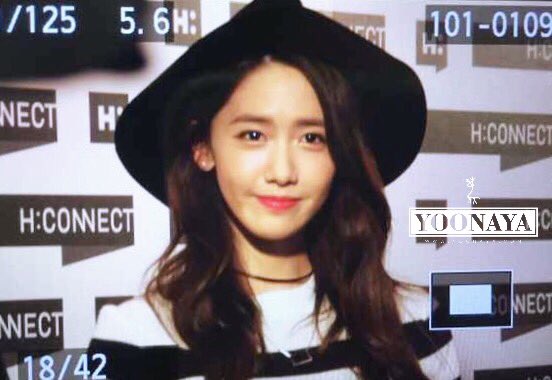 [PIC][31-10-2015]YoonA khởi hành đi Đài Loan để tham dự Fansign cho thương hiệu "H:CONNECT" vào sáng nay - Page 5 CSoucCaUkAAaD8E