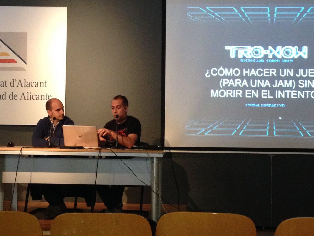 v_twin1414's tweet photo. @Pocket_Lucho en la charla de @retroconsolas sobre #TroNow @fasebonus @1985alternativo https://t.co/Etp6GpT0Vw