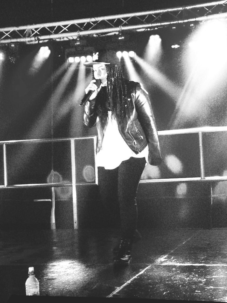 ashgraysongs's tweet photo. Had a great time yesterday at @IowSnap Thank you so much for being an amazing crowd! Now off to @SoccerSix 💯❤️��� xx https://t.co/nHRXiVmjjQ